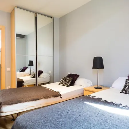 Rentals - Gracia Pool Center Apartment Barcelona