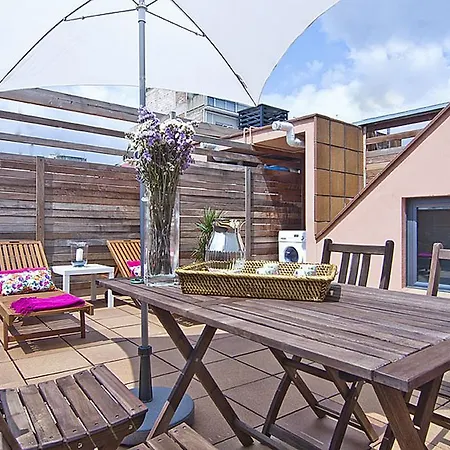Apartment Rentals - Gracia Pool Center Barcelona