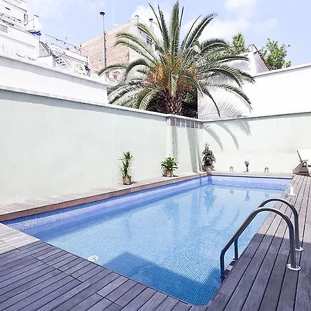 Apartment Rentals - Gracia Pool Center Barcelona