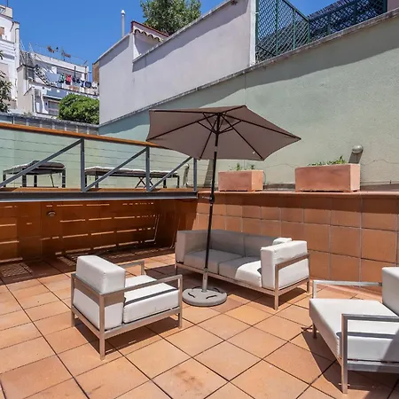 - Gracia Pool Center Barcelona