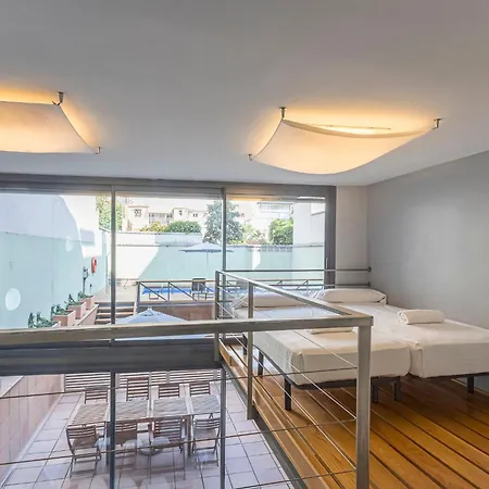 - Gracia Pool Center * Barcelona